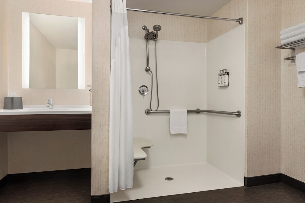 Holiday Inn Cheshire - Southington 49/49