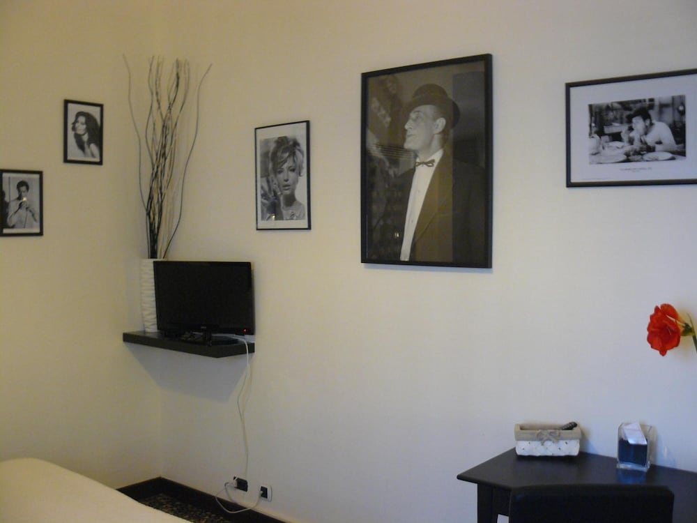 Hotel Vittoriano 25/40
