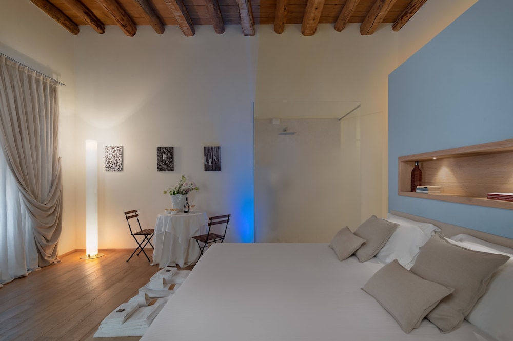 Massimago Wine Suites 13/32