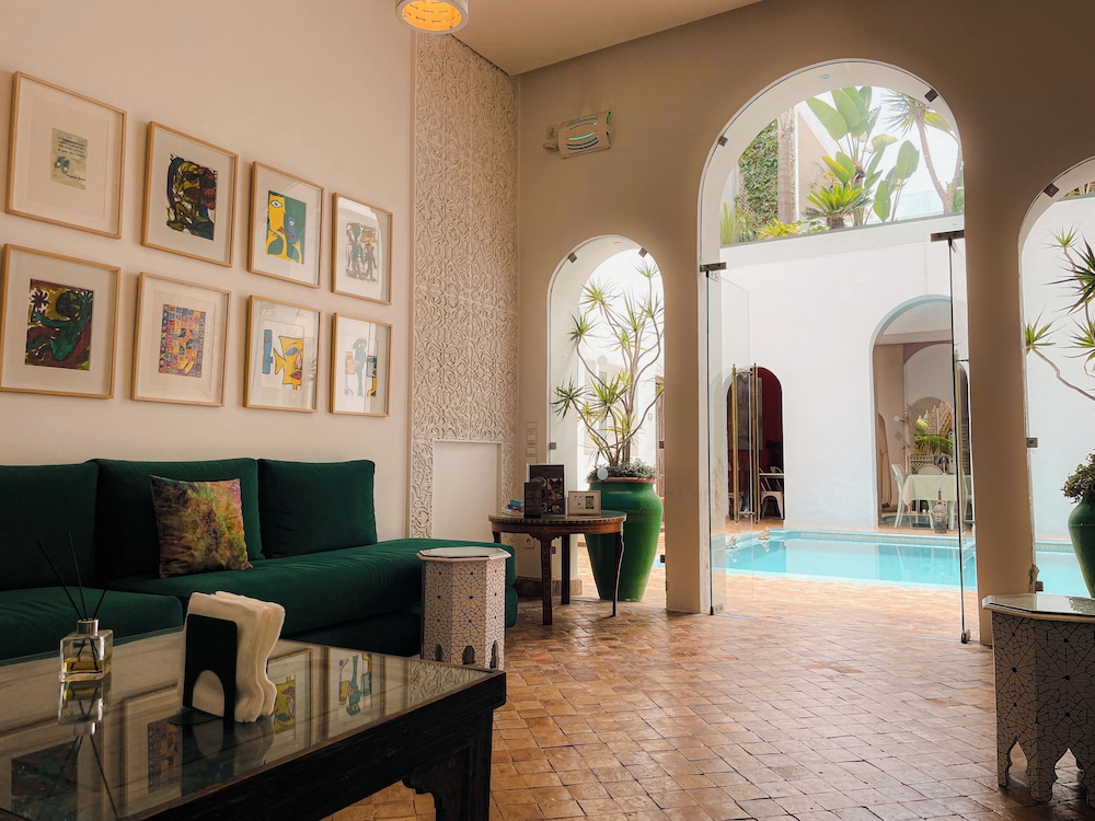 Riad Zyo 33/50