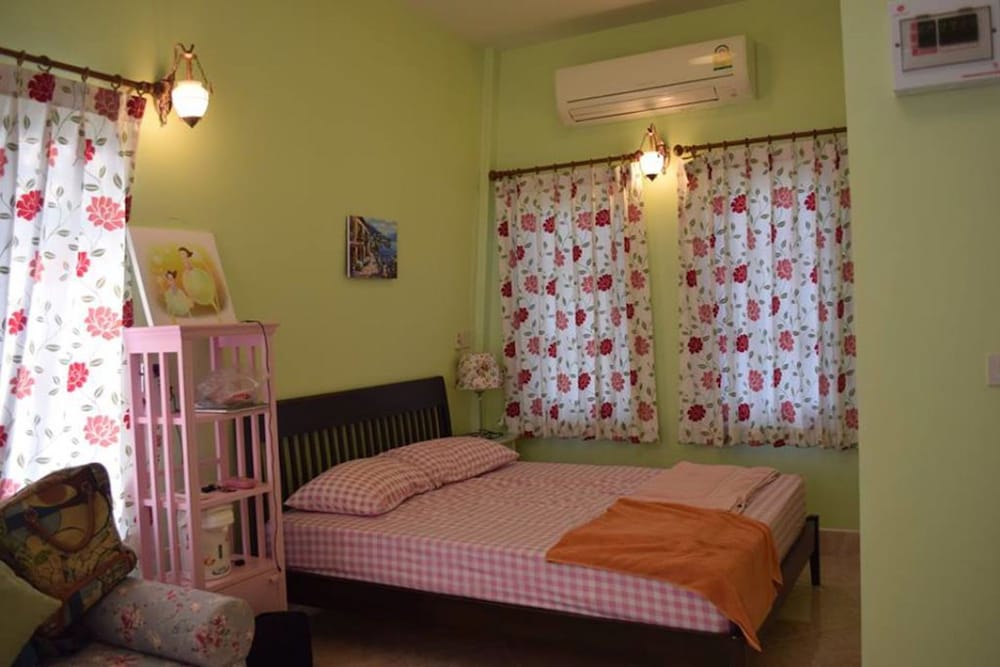 Bangchong Marina Resort 24/50