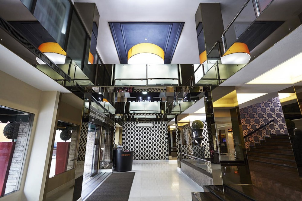Baiyoke Boutique Hotel 35/41