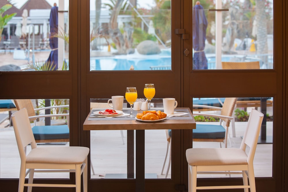 Corallium Beach Hotel by Lopesan Hotels - Adults Only 49/70