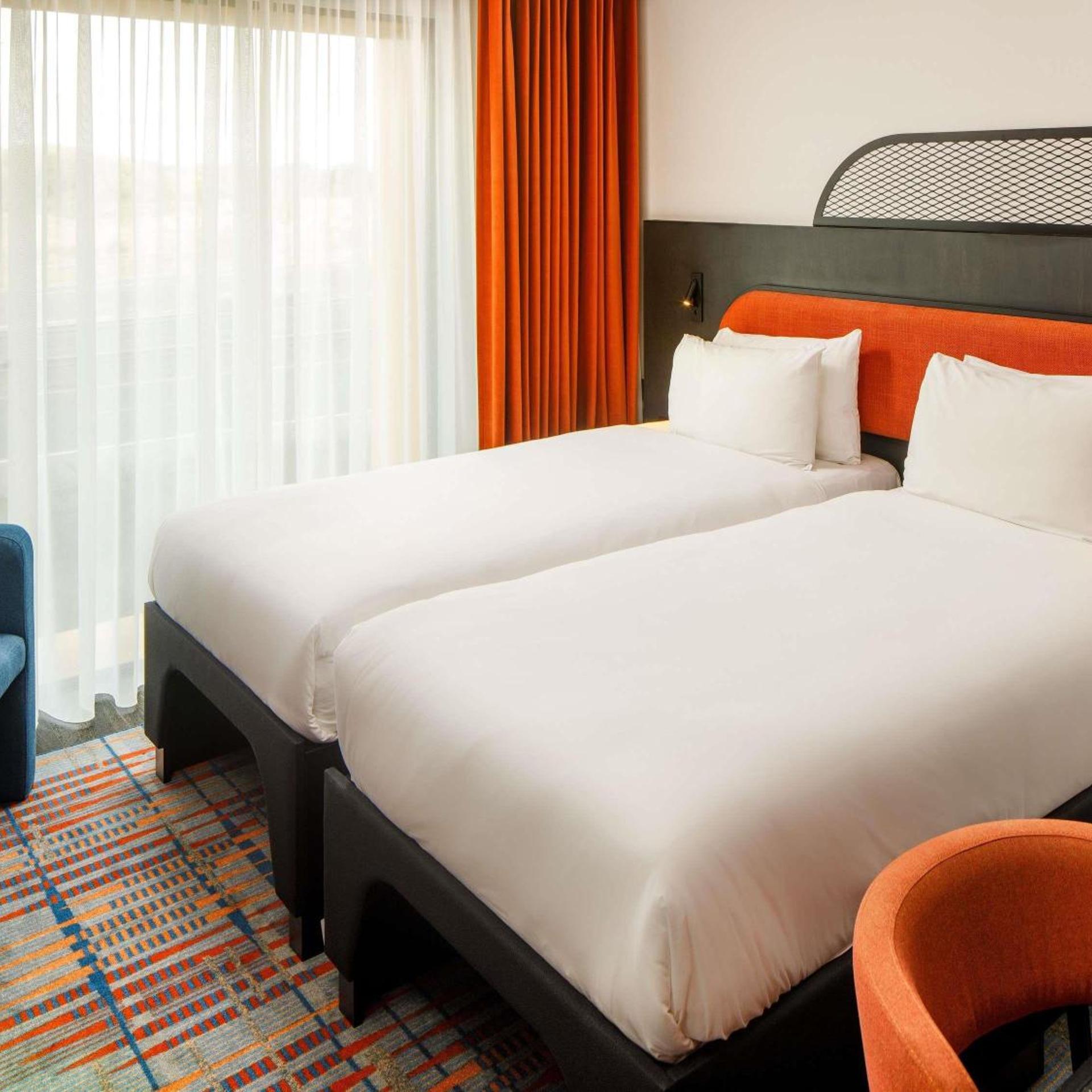 Standard, Single Bed, Atrium View