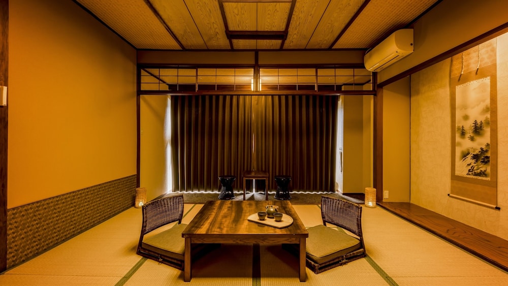 Yukai Resort Premium Koshinoyu 43/50