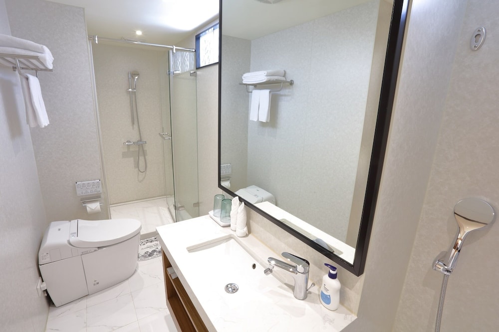 Panco Hotel 49/50