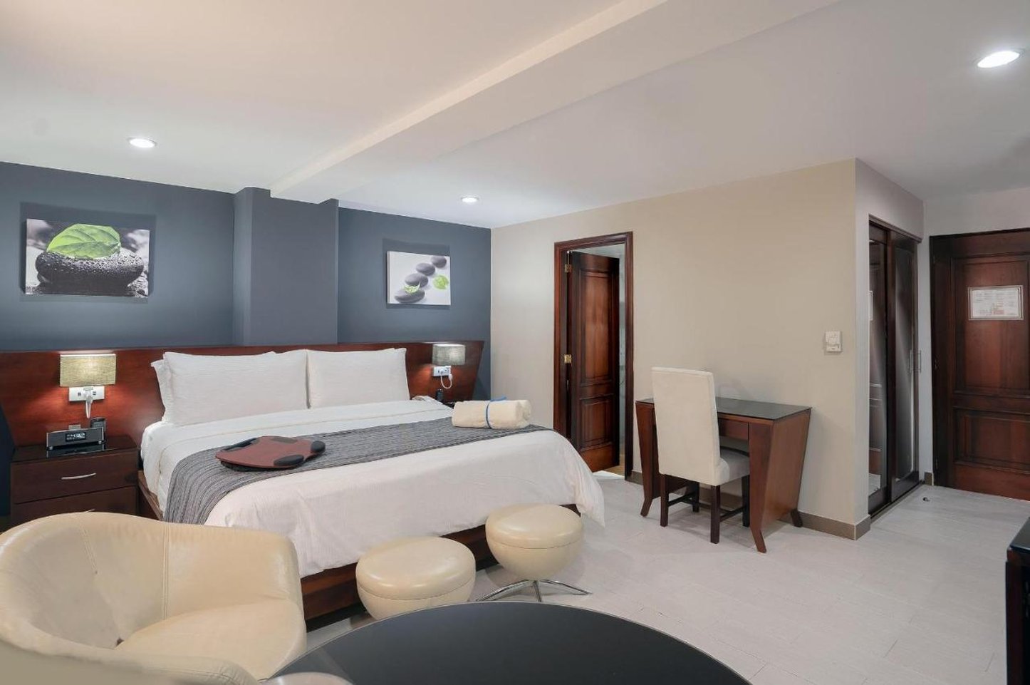Hodelpa Gran Almirante Hotel & Casino 13/40