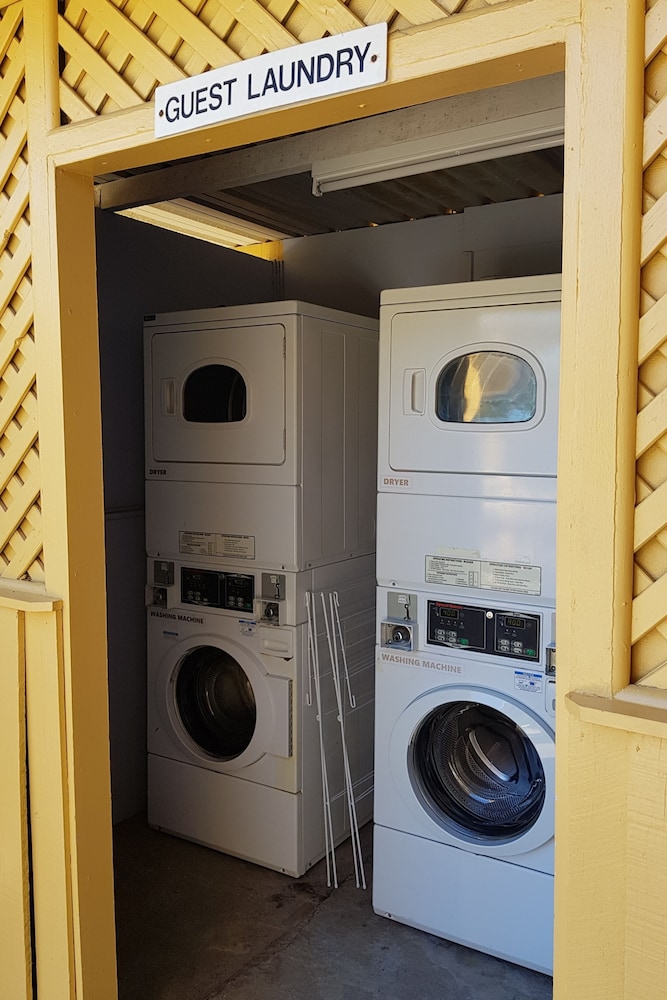 URANGAN MOTOR INN 12/31