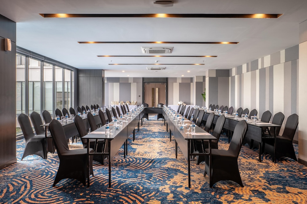 Aston Sorong Hotel and Conference Center 38/50