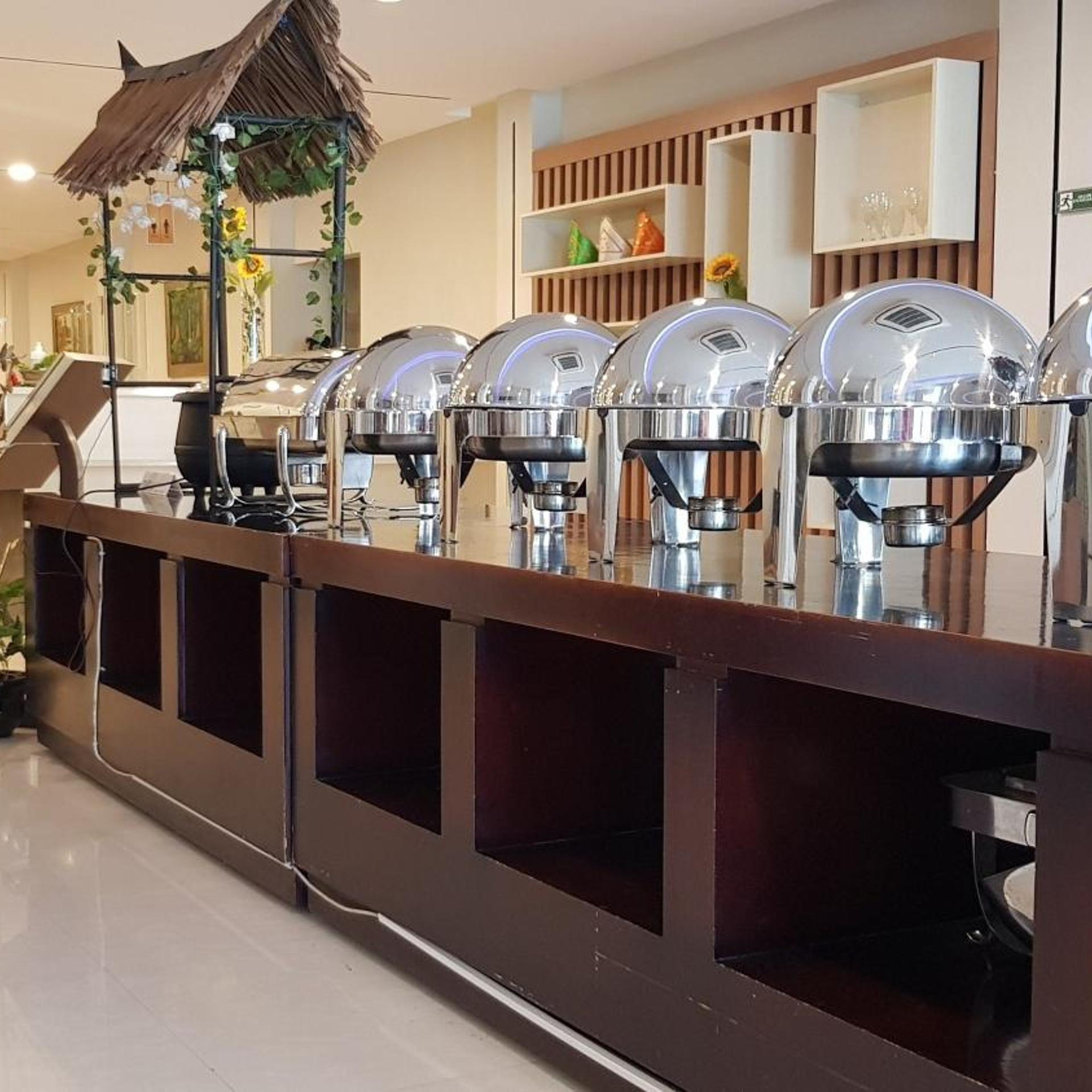 Kawana Hotel (Formerly The Aliga Padang) 8/42