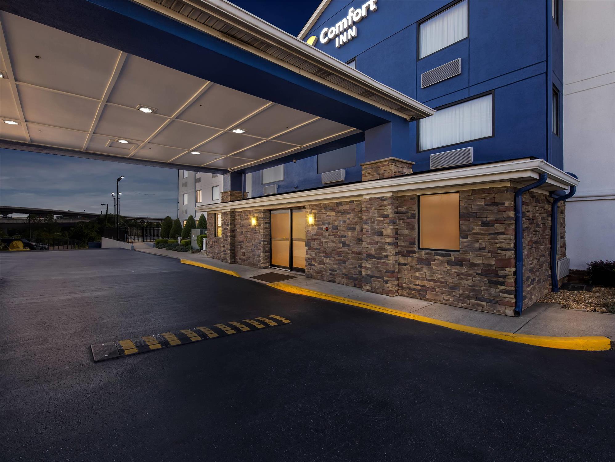Comfort Inn Nashville West 30/33