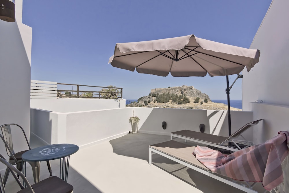 Lindos Comfy Suites 35/58