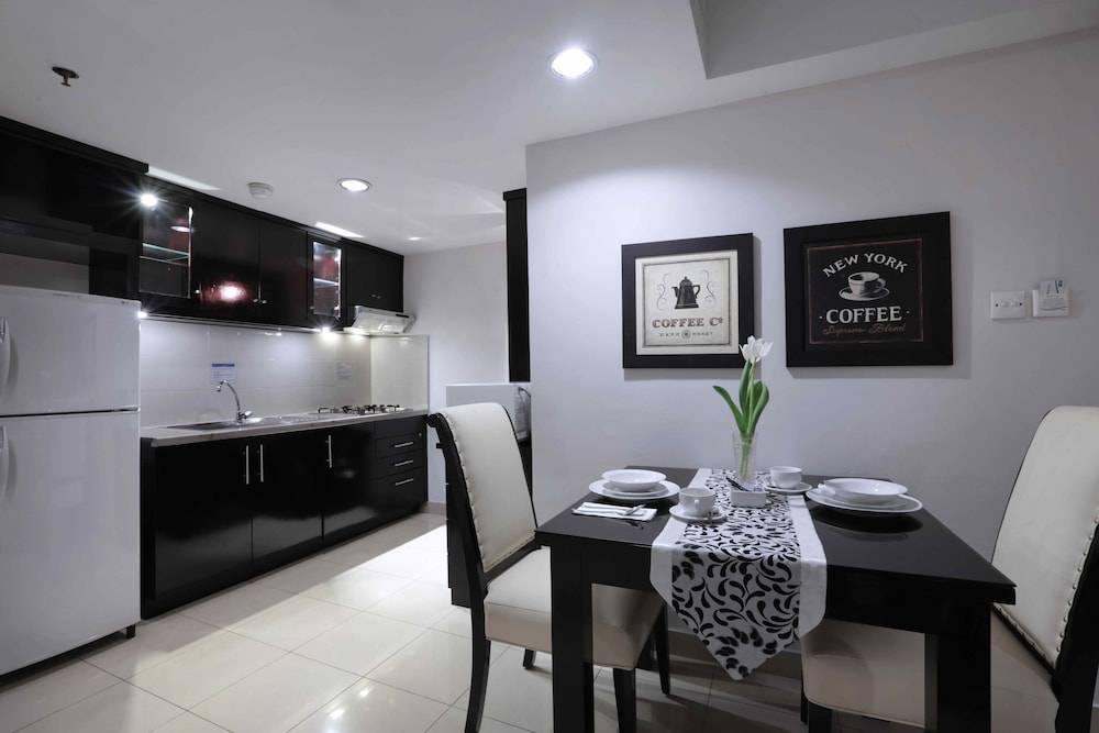Horison Ultima Suite and Residence Rasuna 42/55