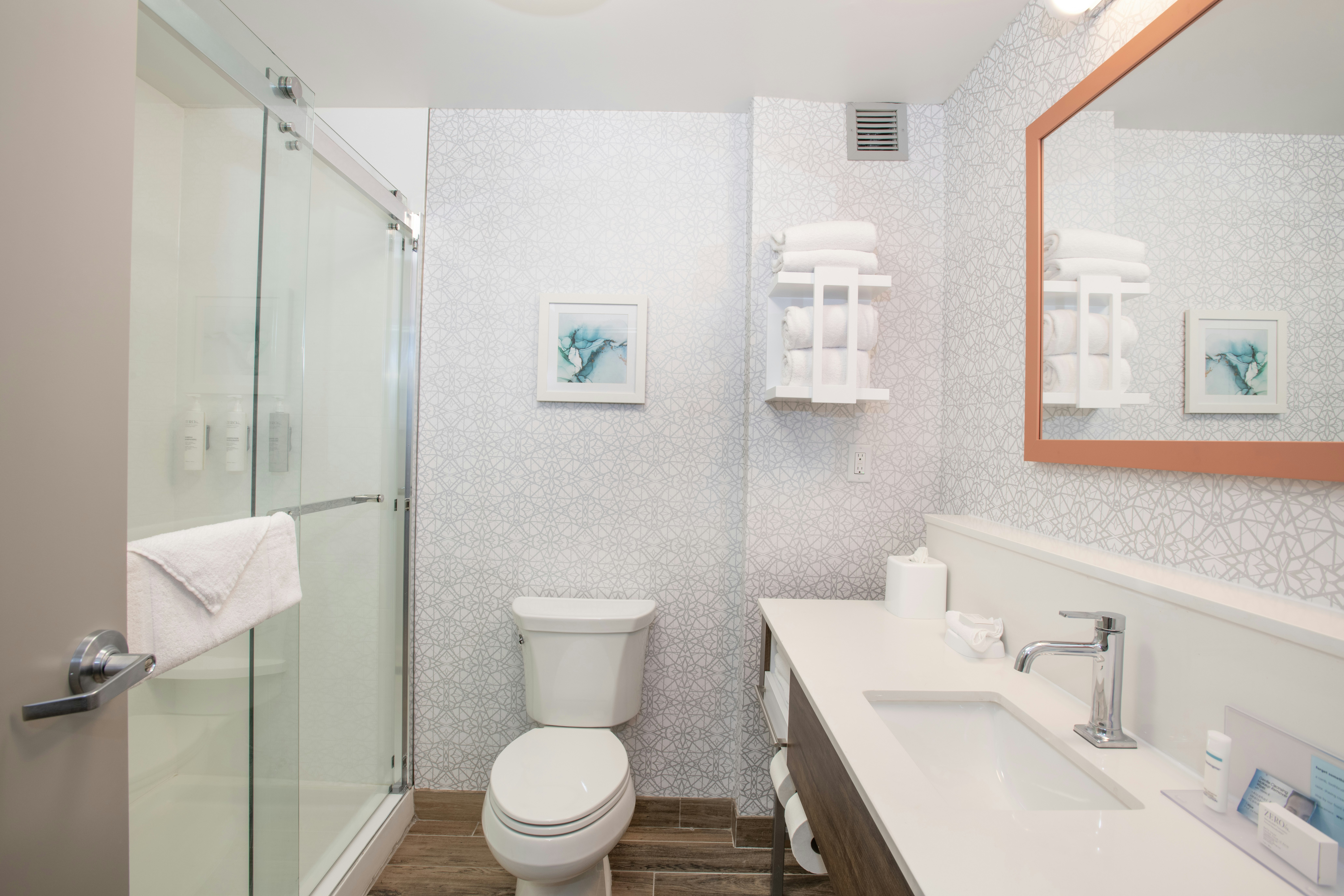 غرفة بسريرين كوين مع أريكة، Hampton Inn Dry Ridge 4/6