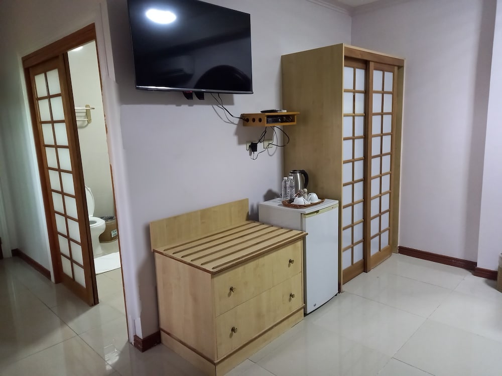 Wild Orchid Resort 60/83