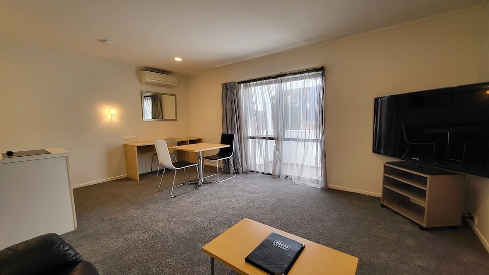 Manukau Motor Lodge 45/58