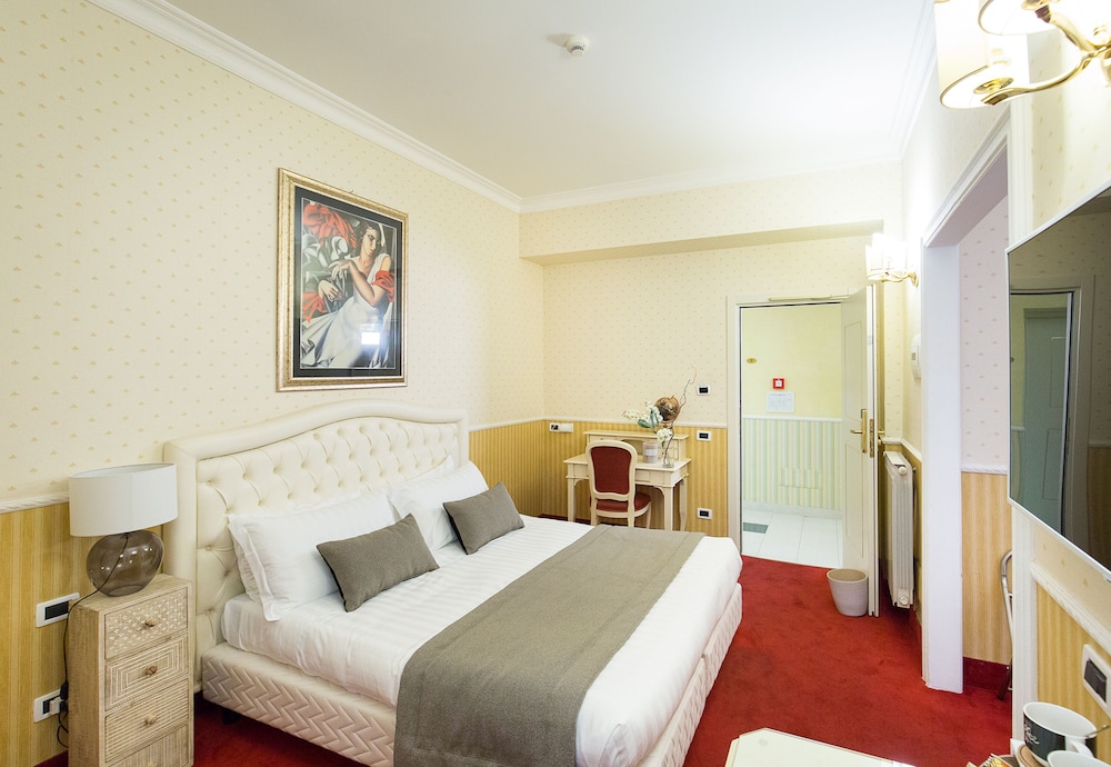 Hotel Capitolium Town House Suite 15/55