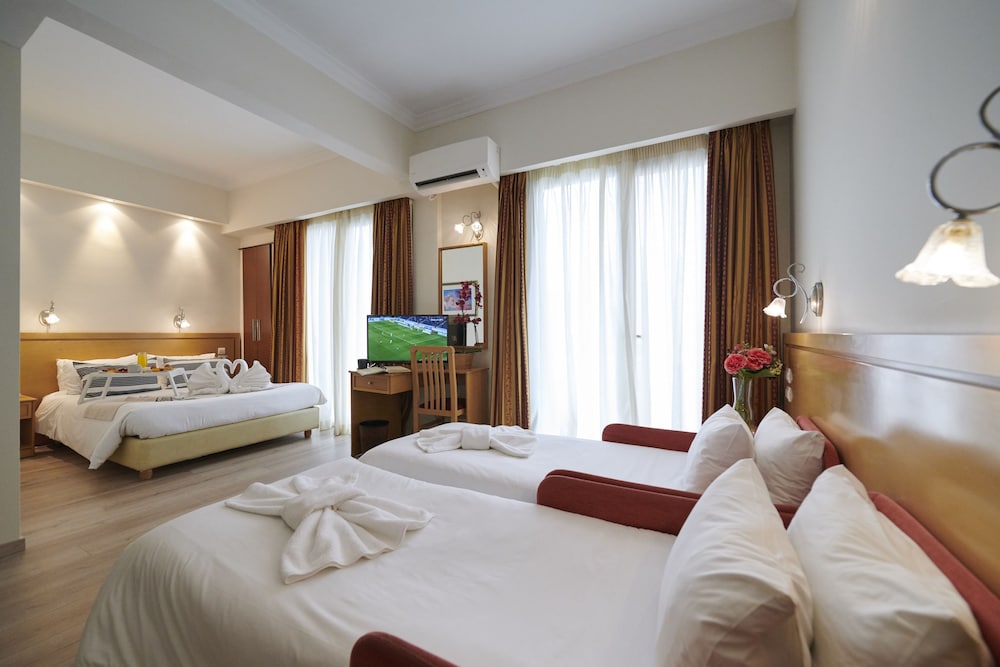 Golden City Hotel 7/26
