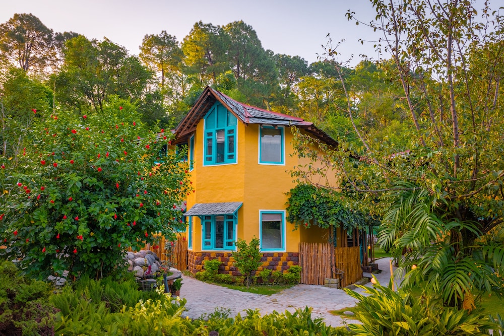 Tree Of Life Birdsong Chalets, Dharamshala 4/50
