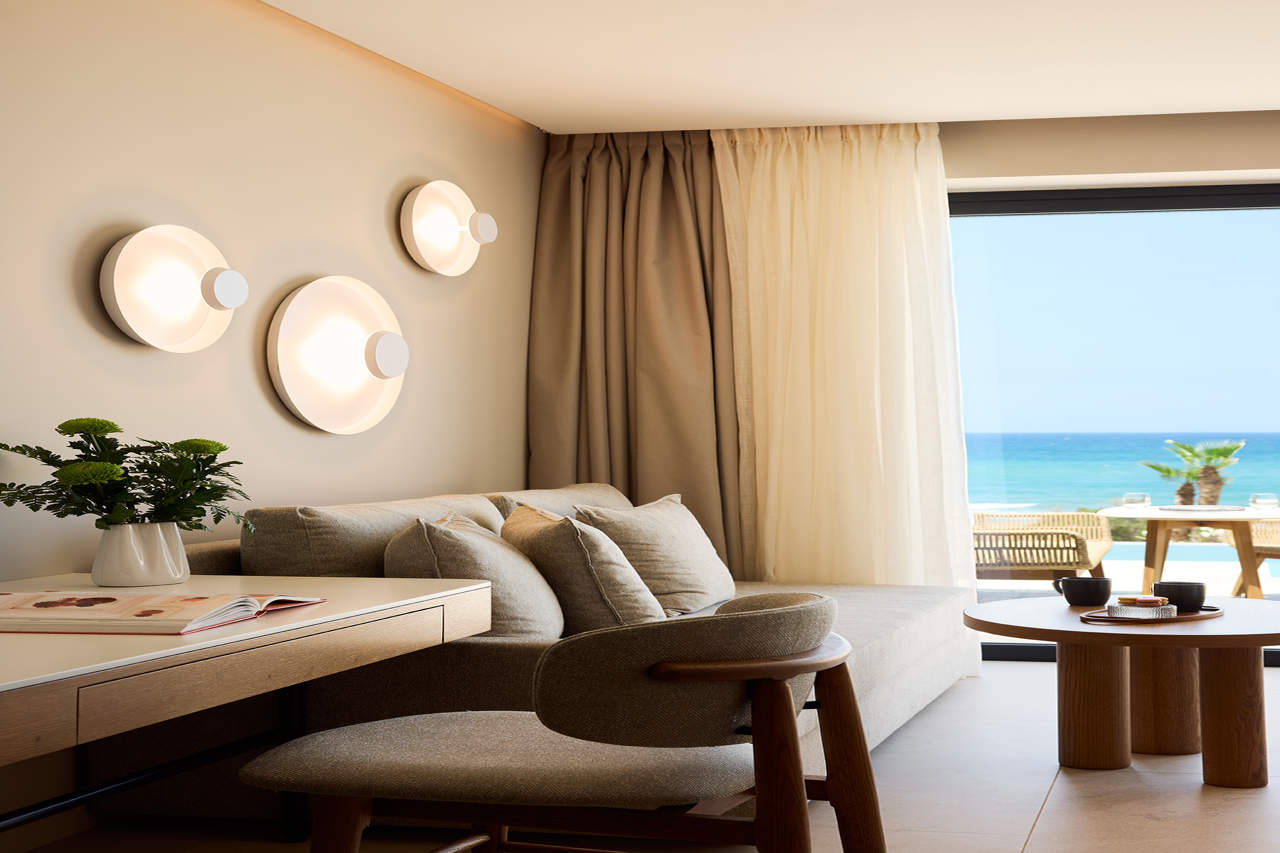 Oros Luxury Beach Resort 48/65
