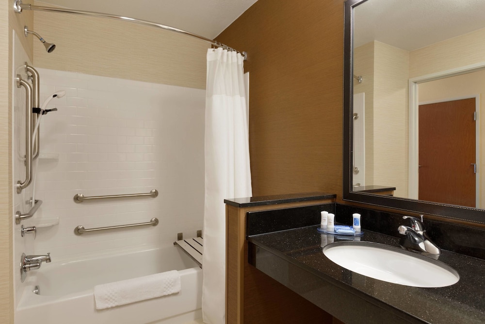 SureStay by Best Western Bismarck 14/35