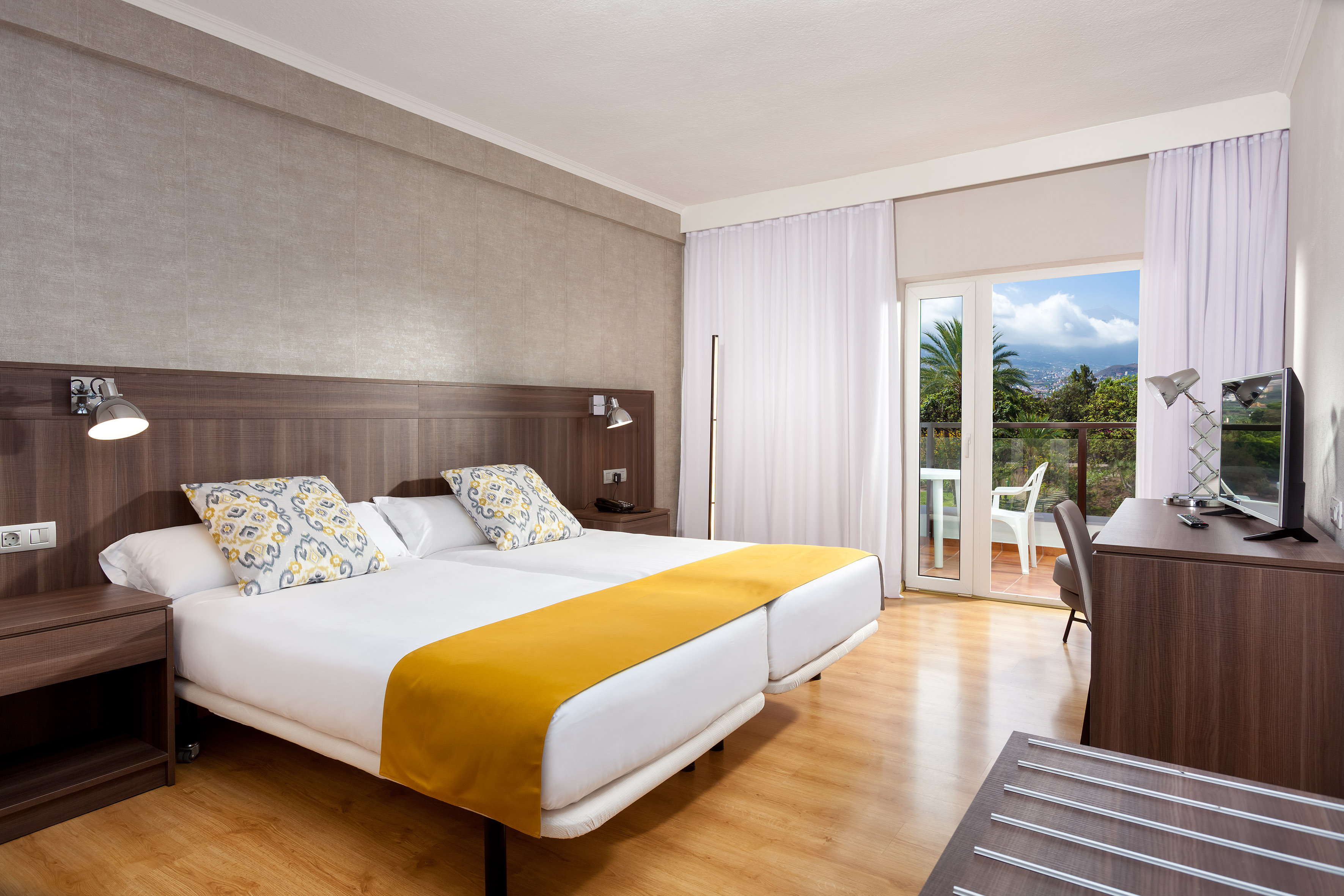 Room, Double Bed, Pool or Teide View