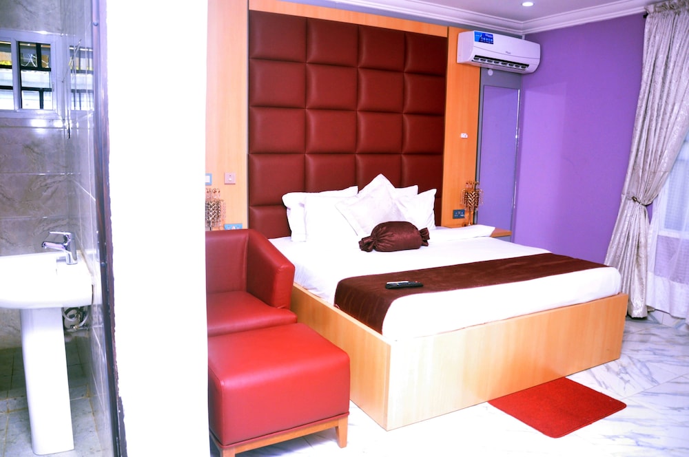 Boardwalk Hotels Zone 5 18/34