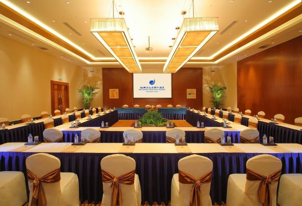 New Century Grand Hotel Shaoxing 41/47