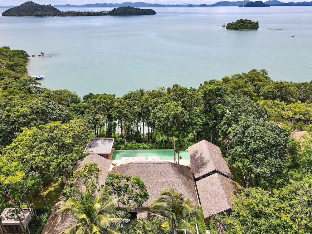 Island Escape Burasari 72/78