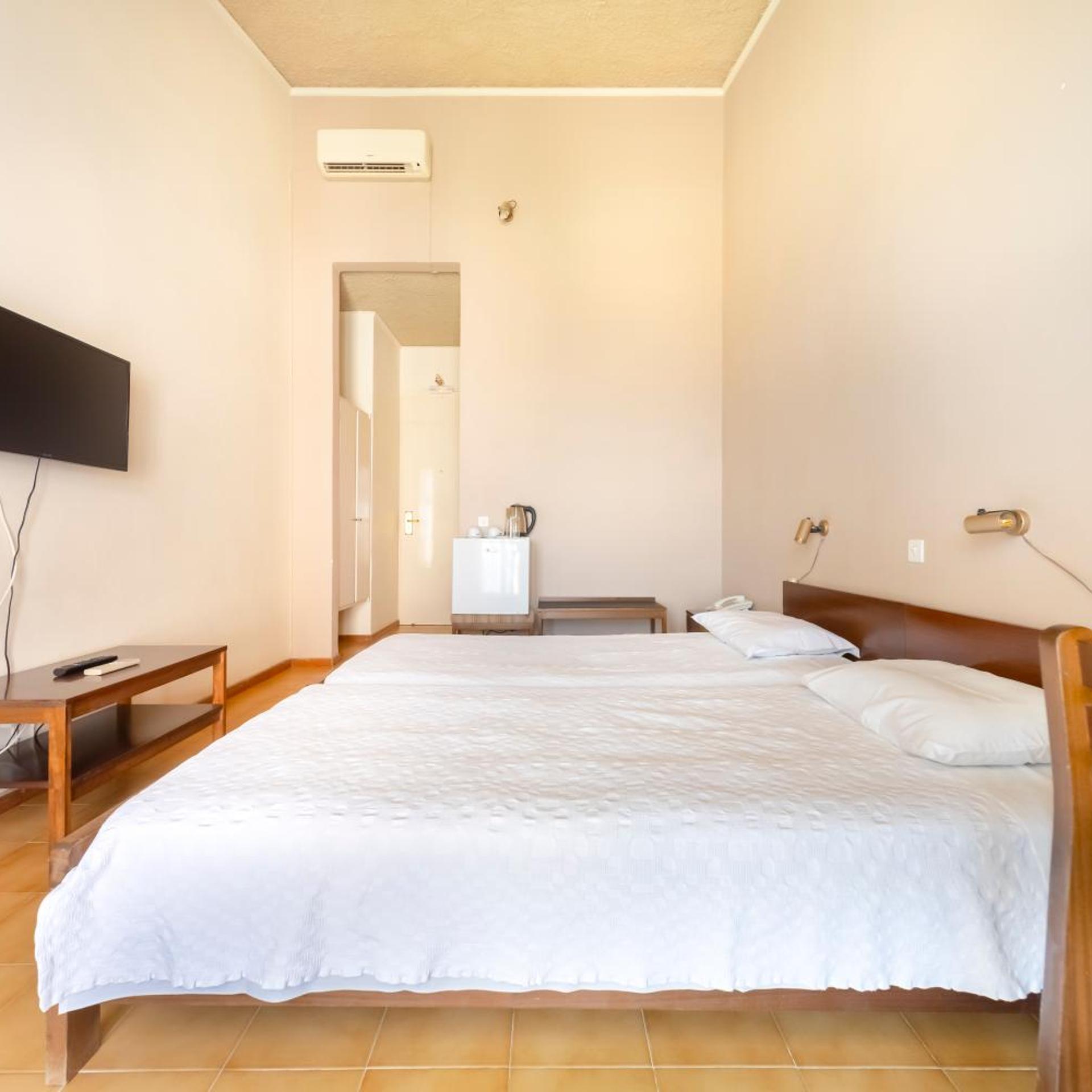 غرفة بسرير مزدوج بإطلالة على البحر، Hotel Agia Markella 3/10