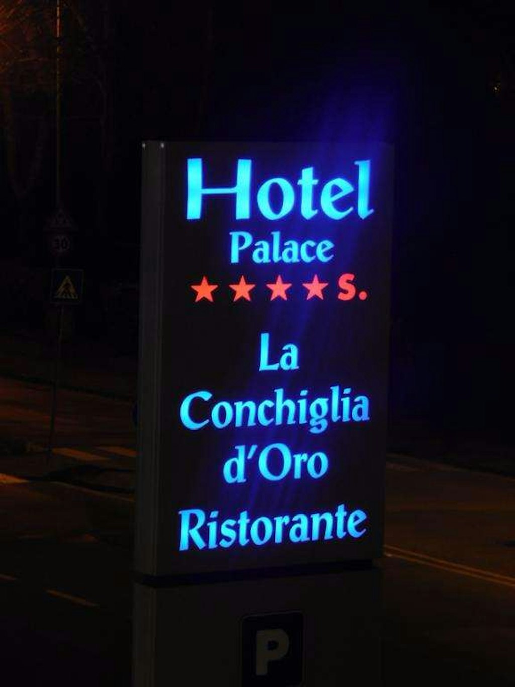 Palace Hotel la Conchiglia D Oro 42/76