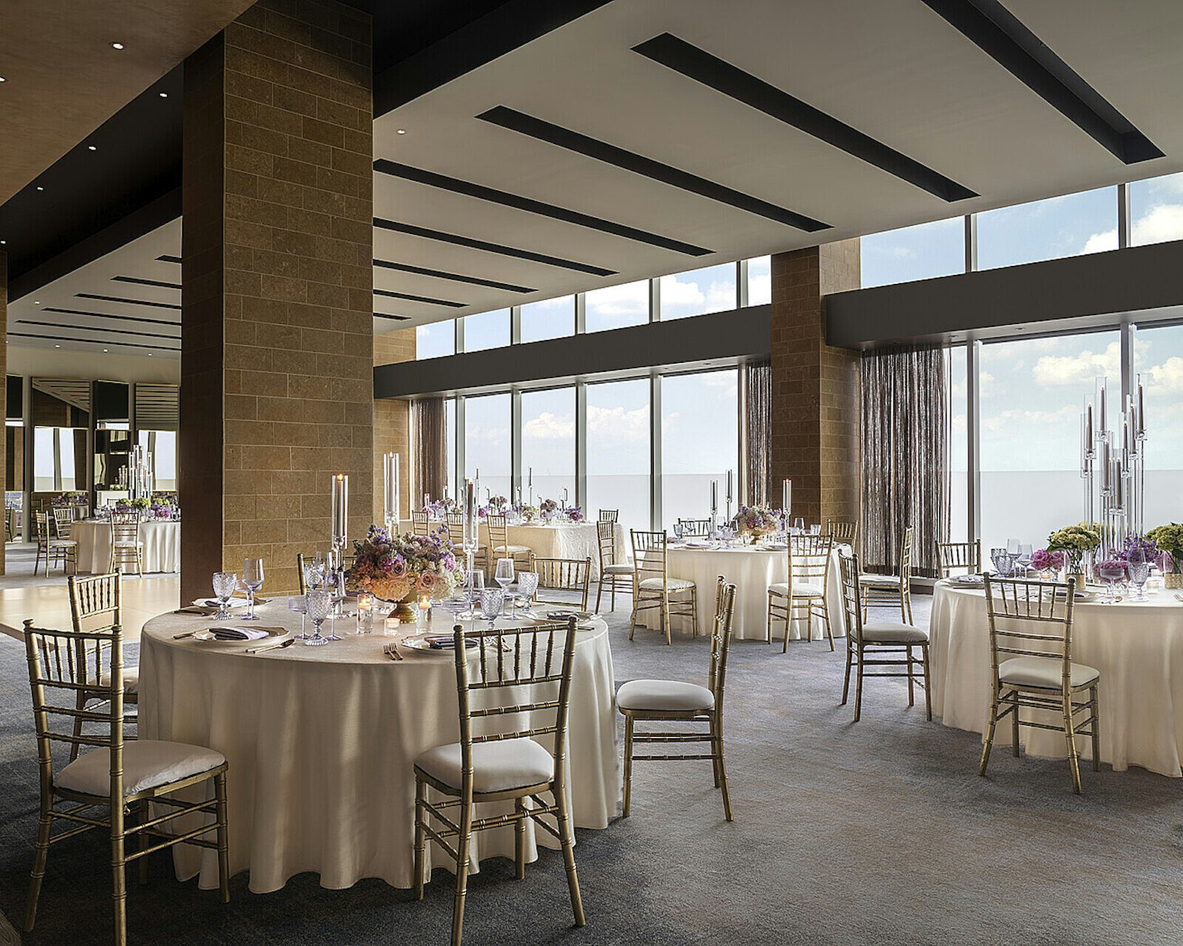 Four Seasons Hotel St. Louis 58/79