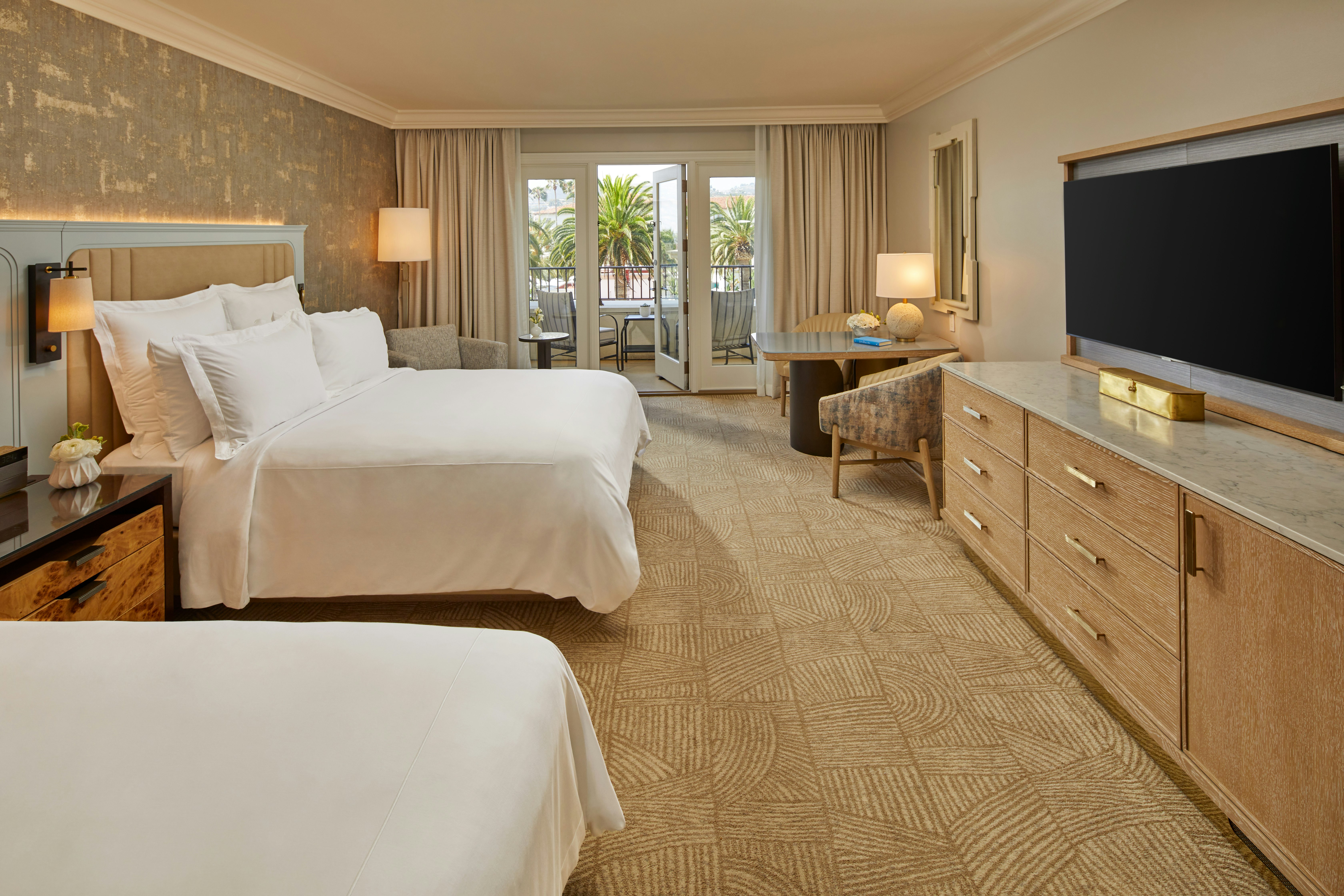Deluxe, 2 Queen Beds, Resort View