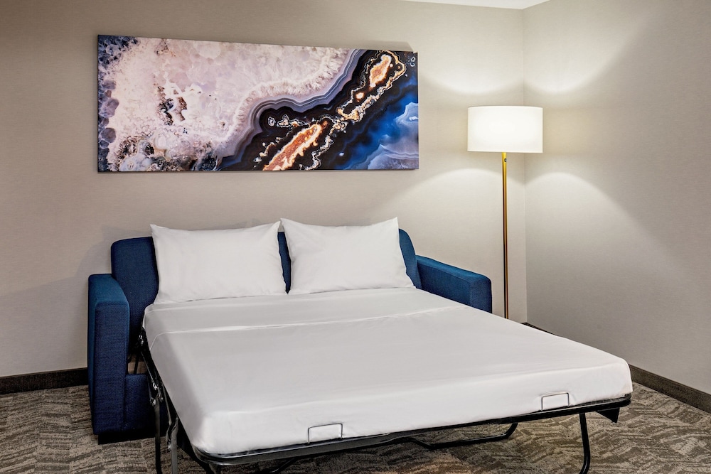 SpringHill Suites by Marriott Boston Logan Airport Revere Beach 8/25