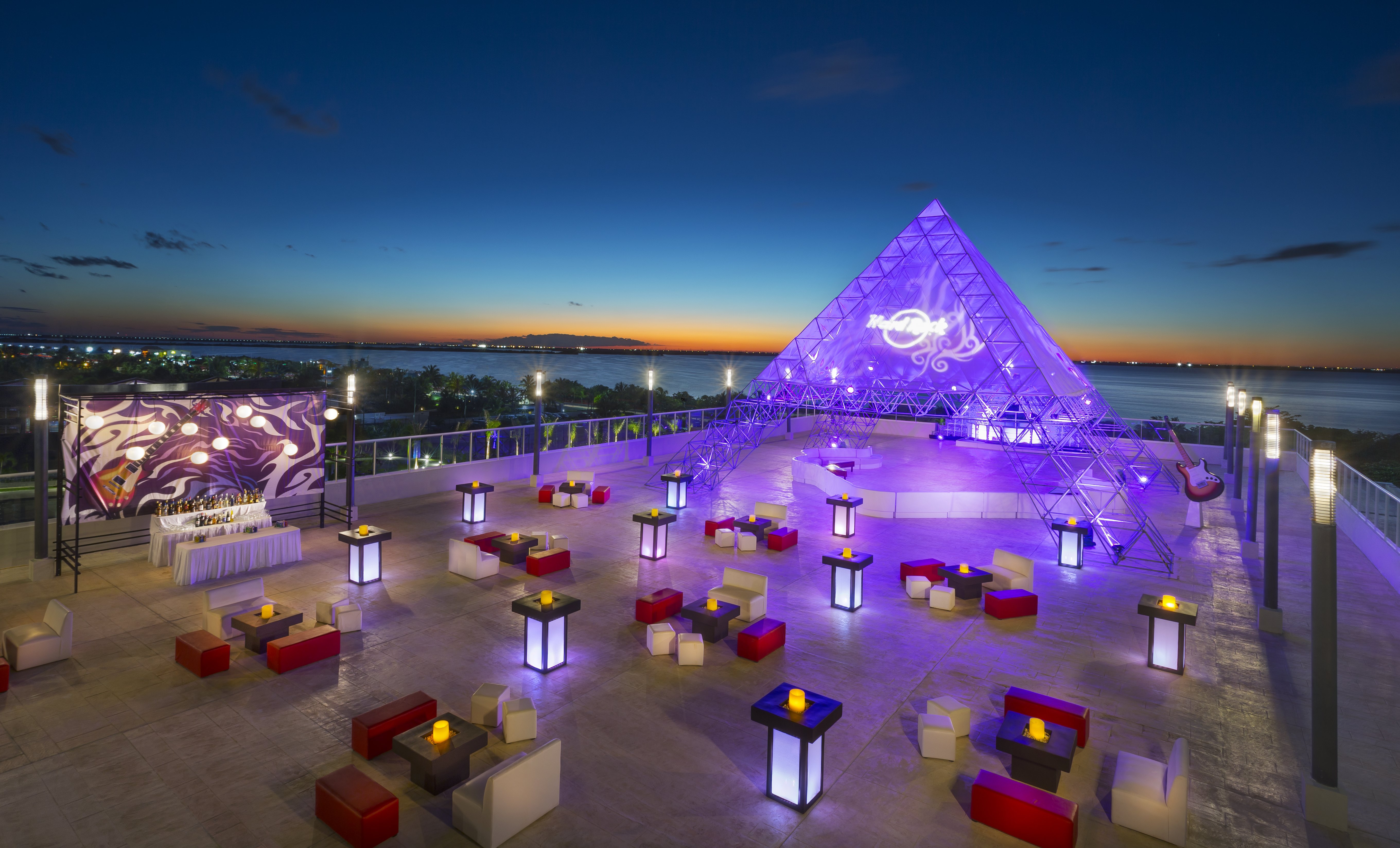 Hard Rock Hotel Cancun 4/80