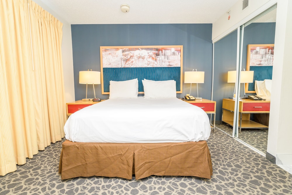 Philadelphia Suites-Extended Stay 8/33
