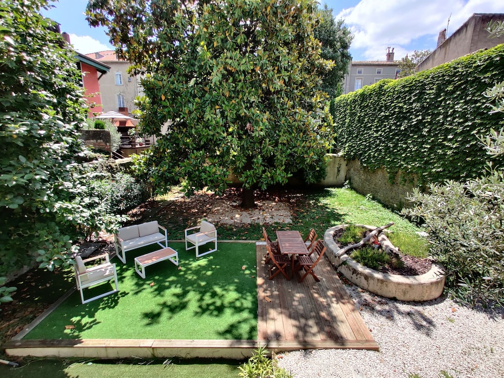 Le Jardin Du Palais 38/49