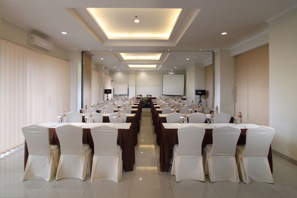 Emersia Malioboro Hotel 32/42