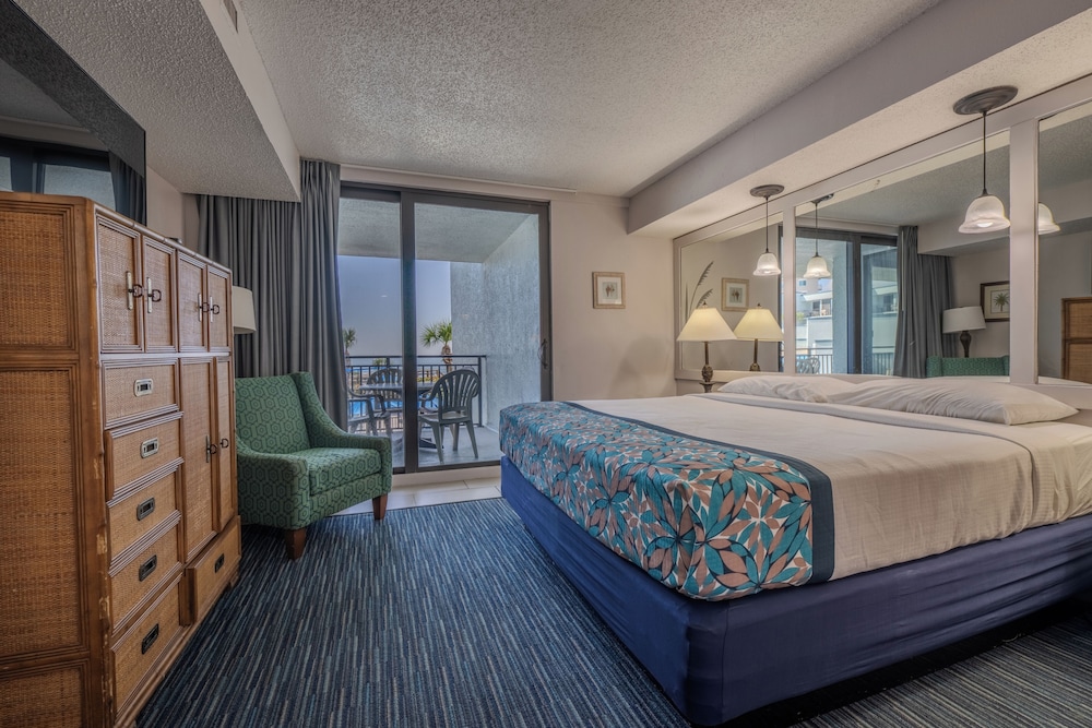 Oceanique Resort by Capital Vacations 14/48