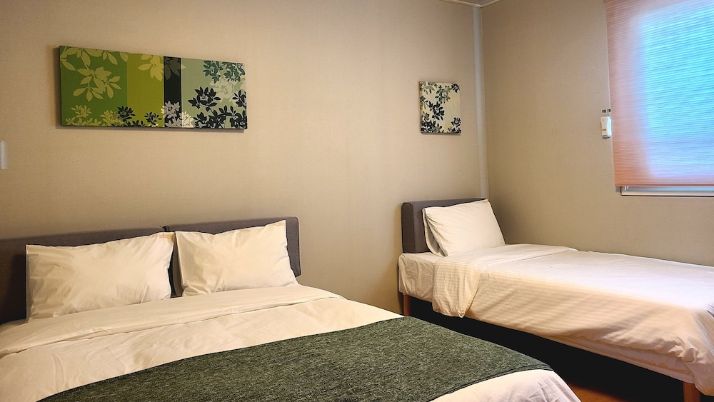 Uniqstay Hostel And Suite 10/46