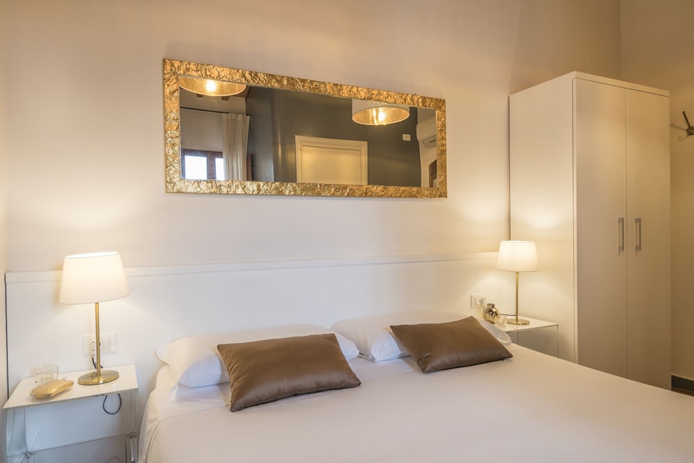 SETTE ANGELI ROOMS 47/72