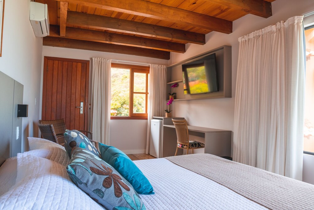 Hotel Atalaia do Mariscal 27/77