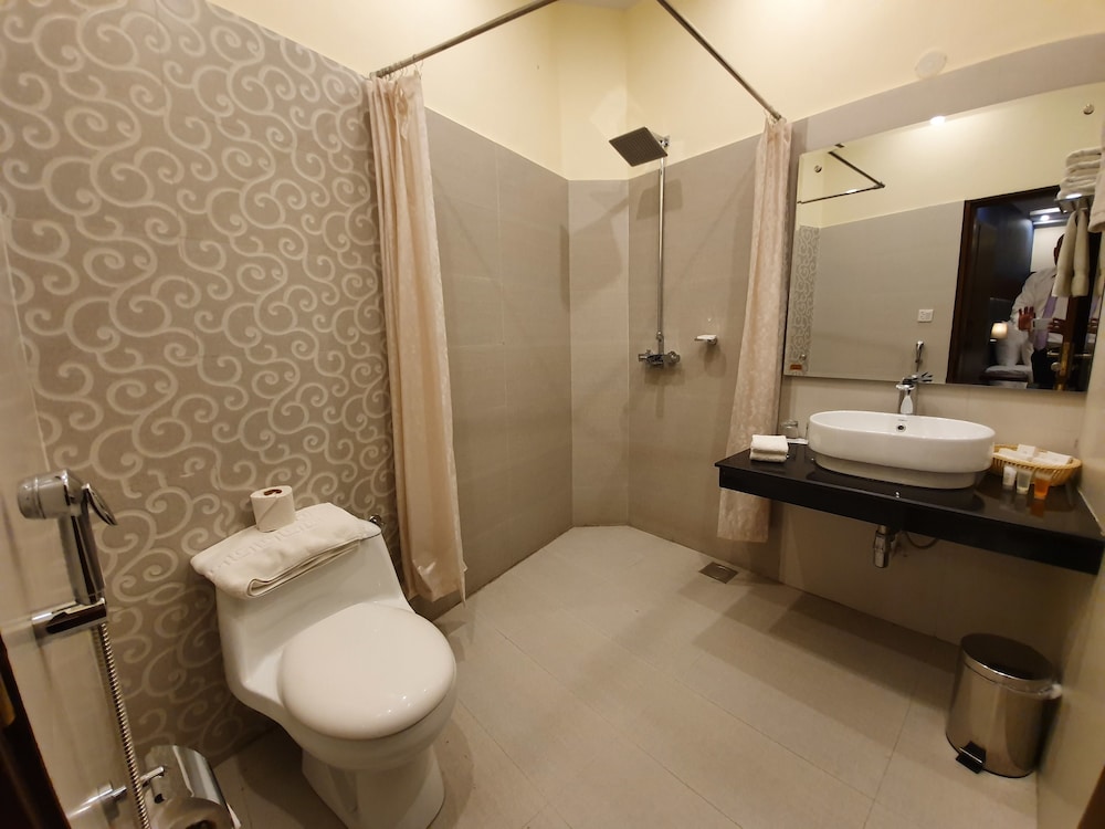 S Chalet Multan 43/44