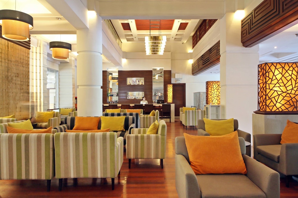 The Imperial Hotel And Convention Centre Korat 44/68