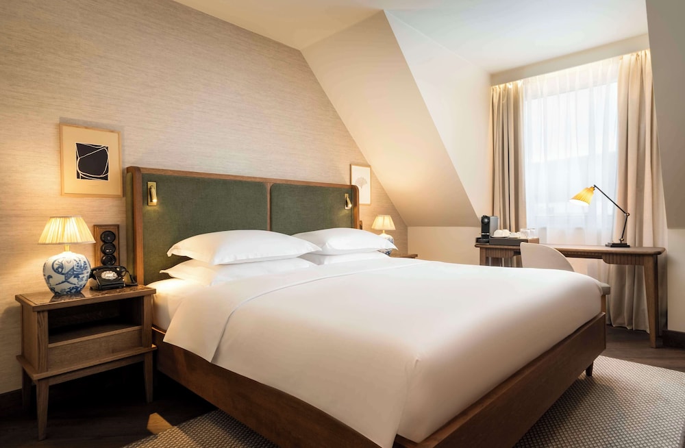 Brunfels Hotel, in the Unbound Collection by Hyatt 15/55