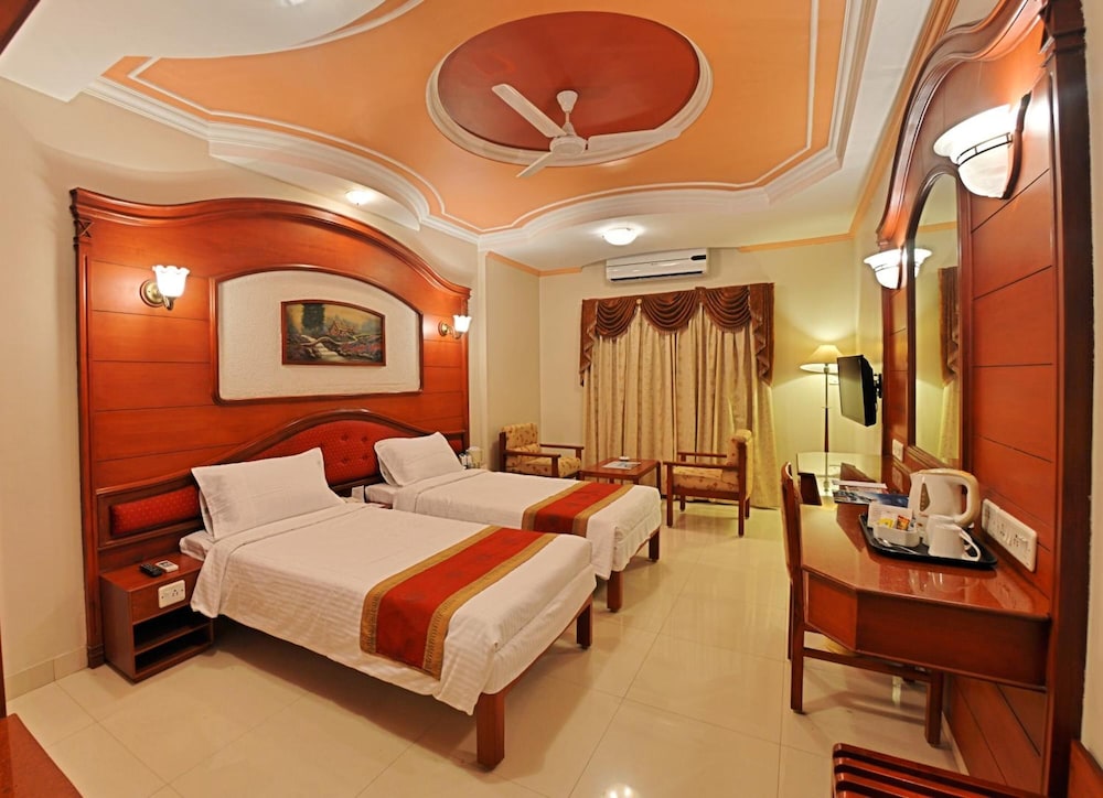 Hotel Gnanam 19/49