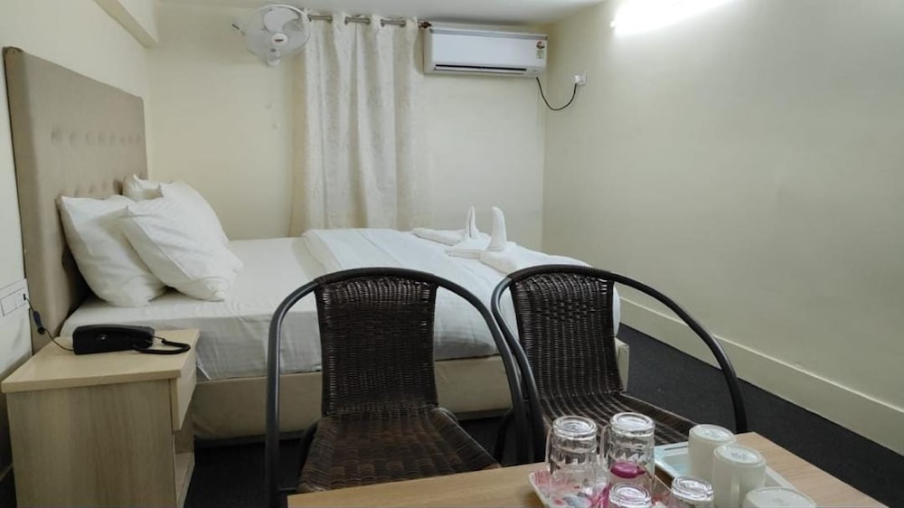 Hotel Dolphin 24/34