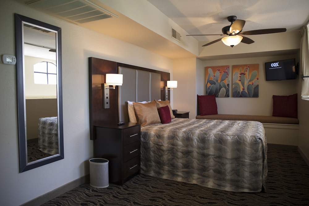 Scottsdale Camelback Resort 36/78