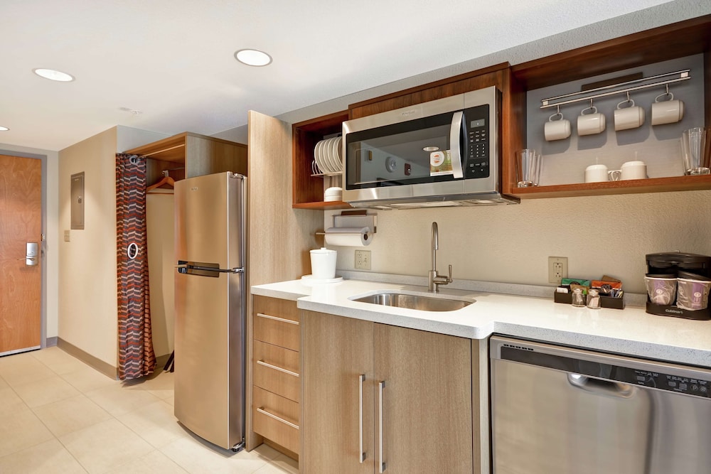 HOME2 SUITES BY HILTON PORTLAND AIRPORT 9/46