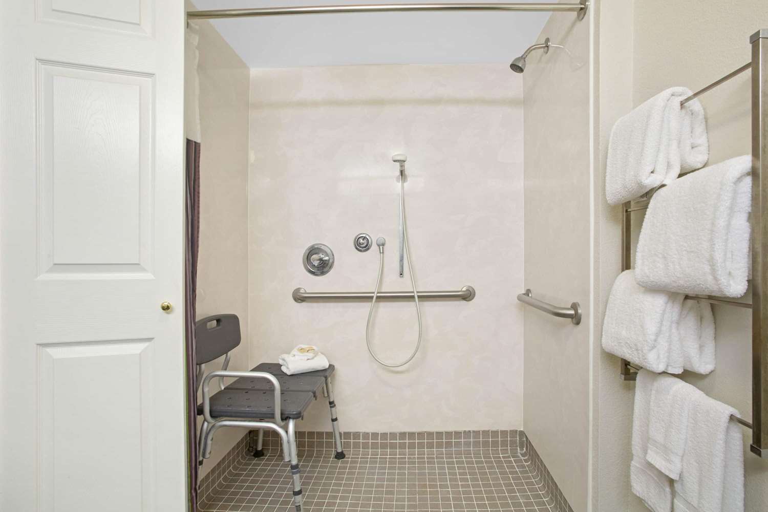 La Quinta Inn San Marcos 39/42